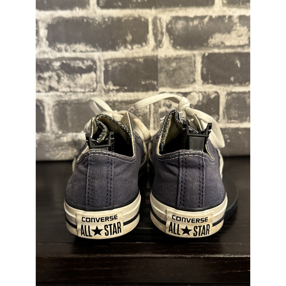 Converse Chuck Taylor All Star Low Top Navy Canvas Sneakers Women's 8 - Picture 3 of 8
